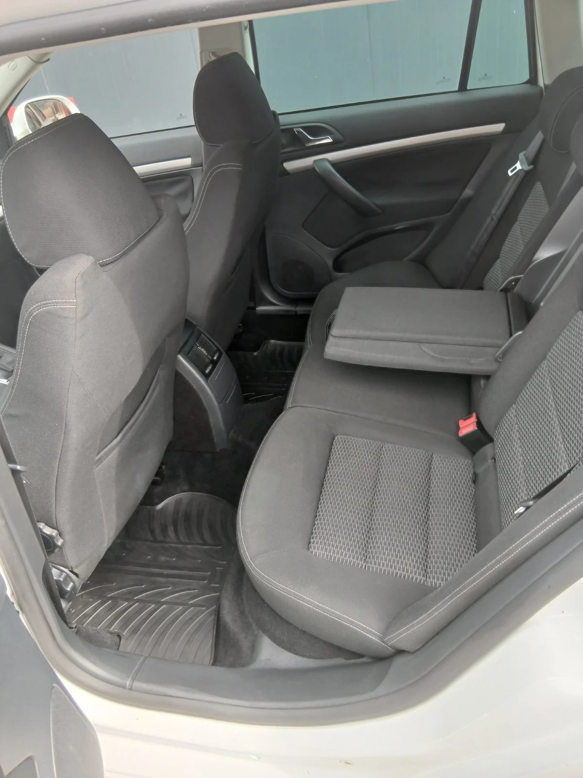 Skoda Octavia 1.9, снимка 8 - Автомобили и джипове - 54208606