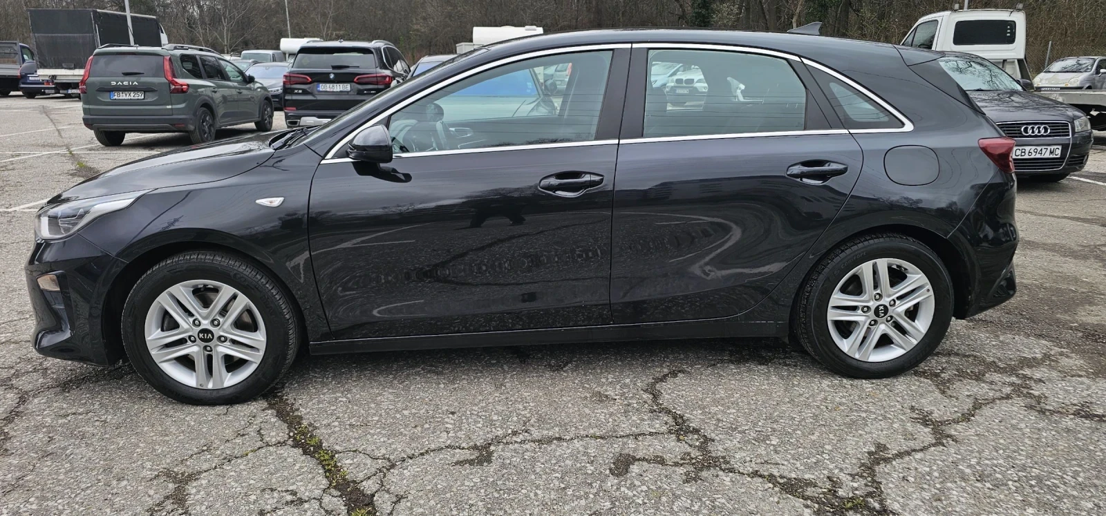 Kia Ceed 1.4  камера навигация Германия , снимка 5 - Автомобили и джипове - 54026250