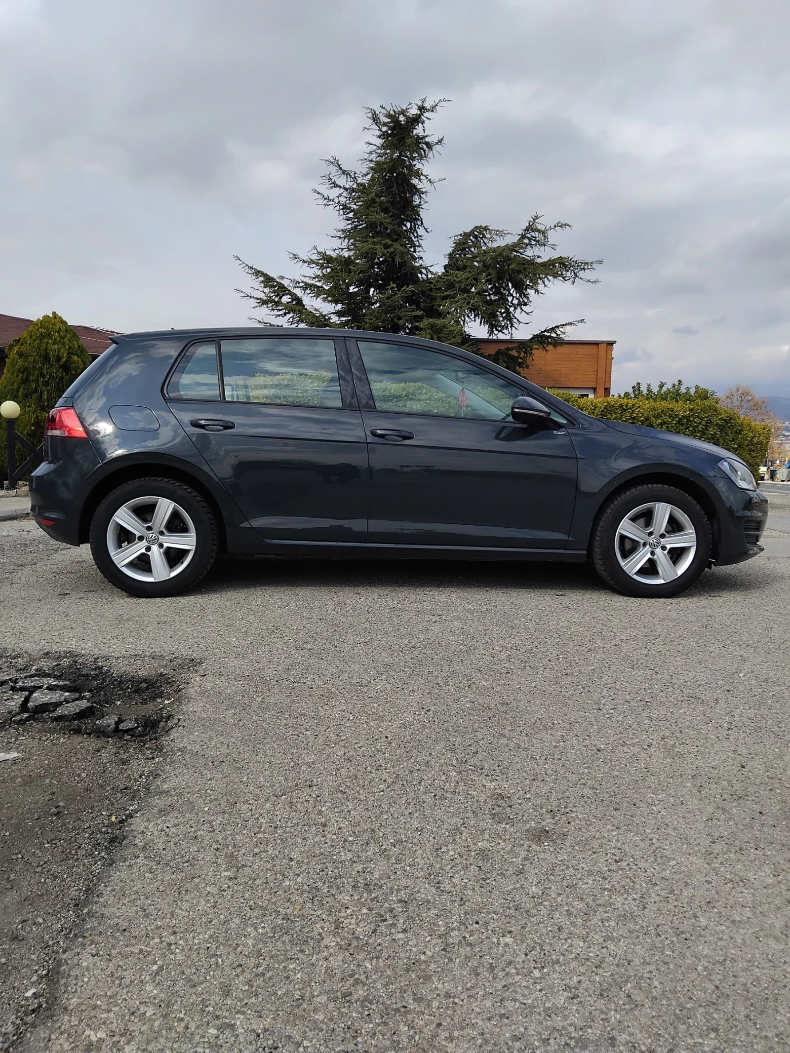 VW Golf 1.2 tsi, снимка 4 - Автомобили и джипове - 54032519