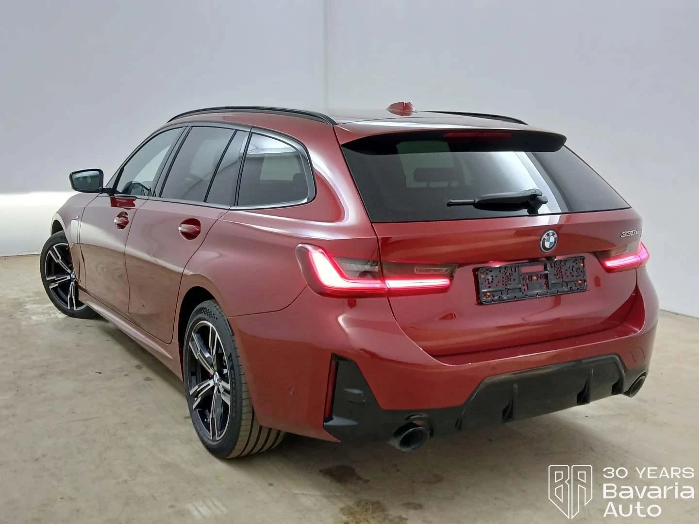 BMW 330 e Touring M Sport Paket Sportautomatic | Mobile.bg � ����������� 2