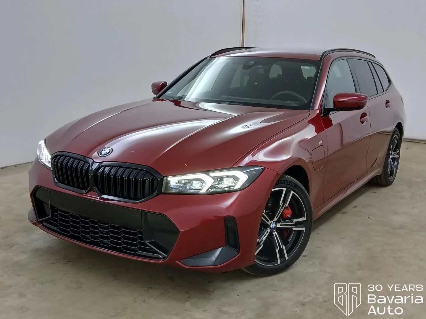 BMW 330 e Touring M Sport Paket Sportautomatic | Mobile.bg � ����������� 1