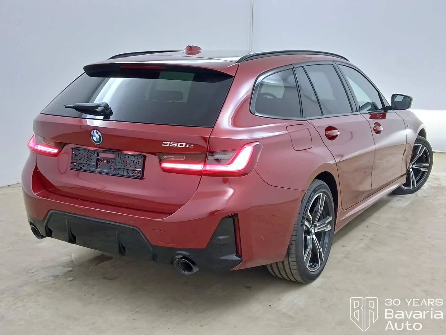 BMW 330 e Touring M Sport Paket Sportautomatic | Mobile.bg � ����������� 3