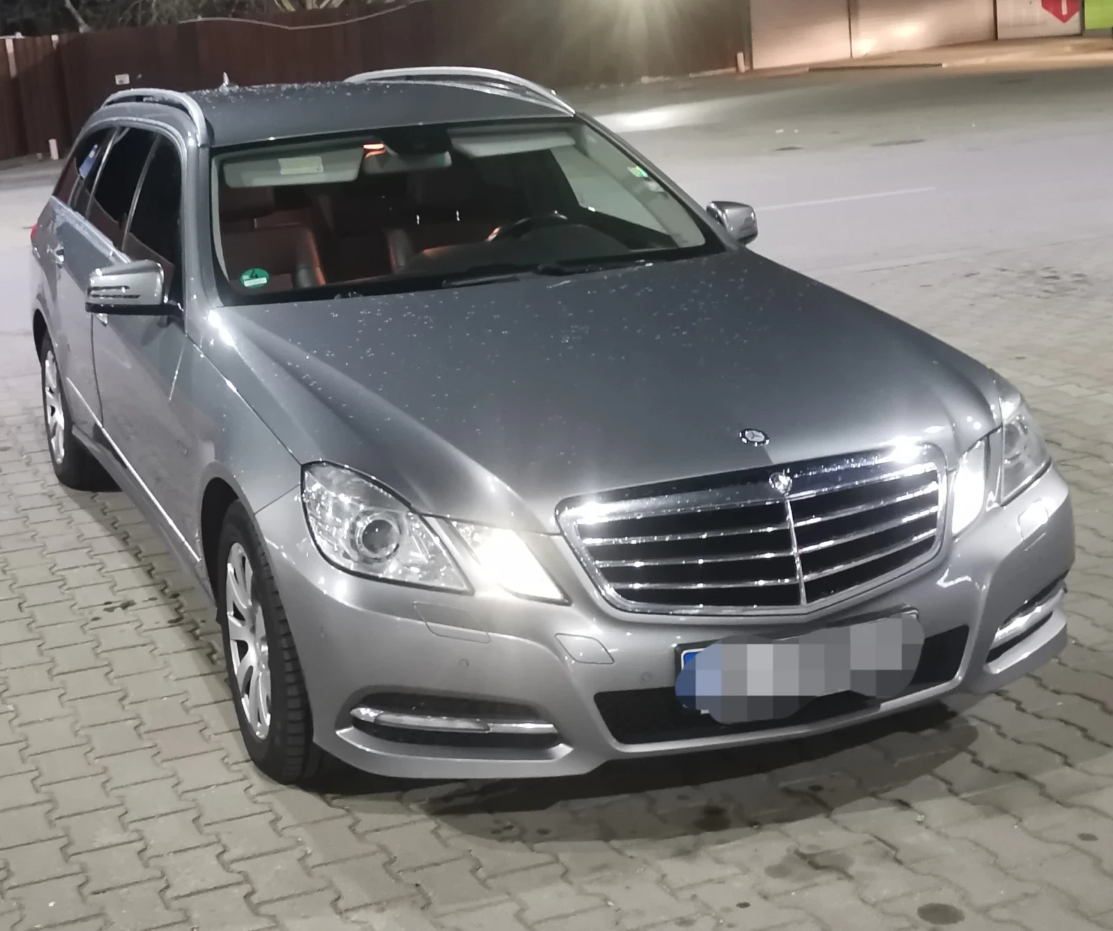 Mercedes-Benz E 220 2.2, снимка 3 - Автомобили и джипове - 54367703