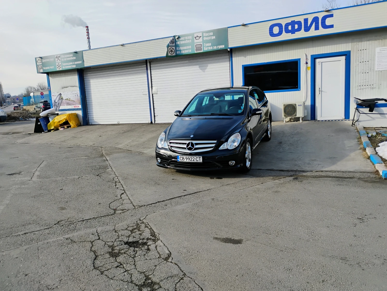 Mercedes-Benz R 320 Спорт, снимка 2 - Автомобили и джипове - 54753718