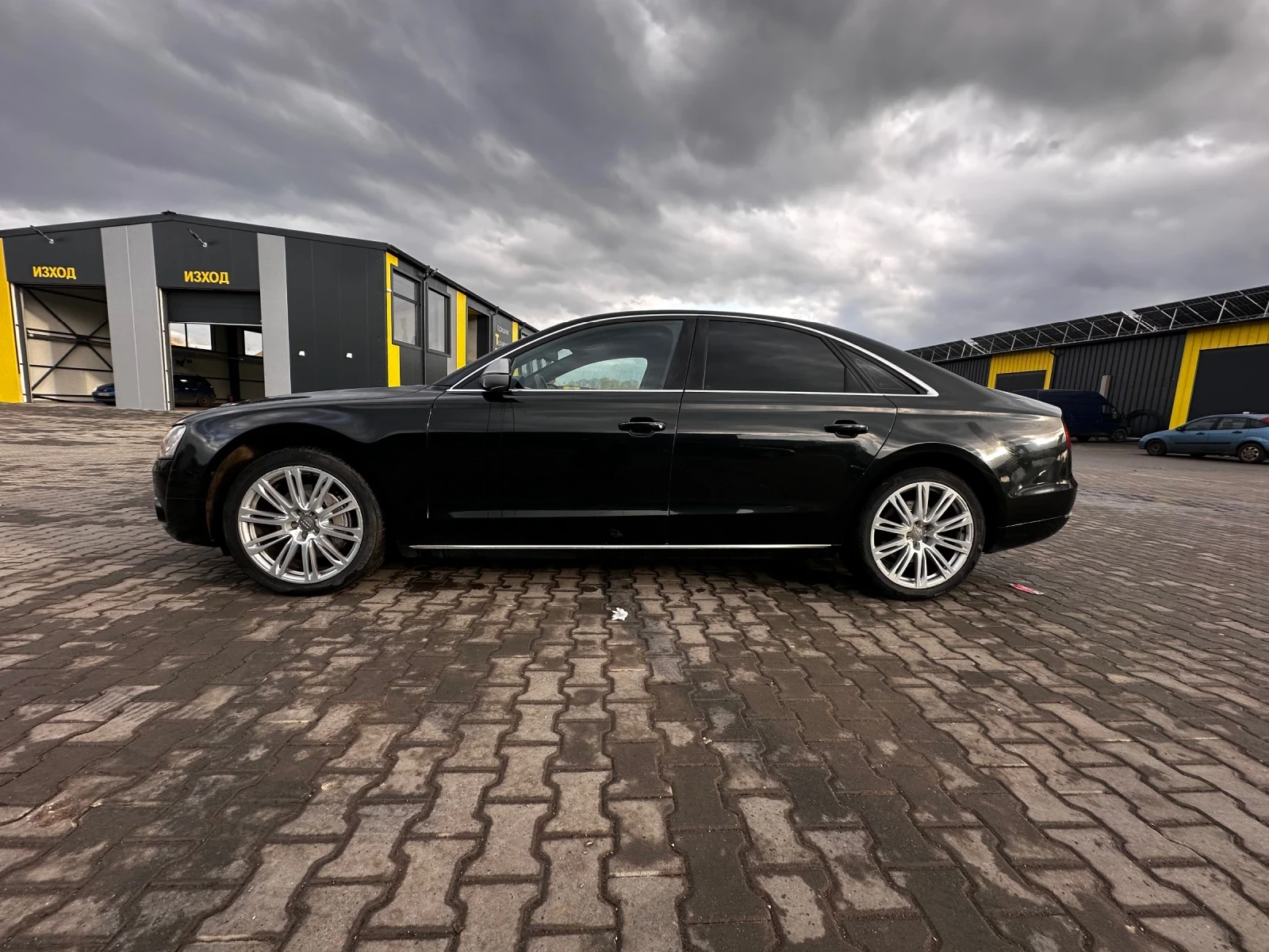 Audi A8 3.0 TDI, снимка 5 - Автомобили и джипове - 54792620
