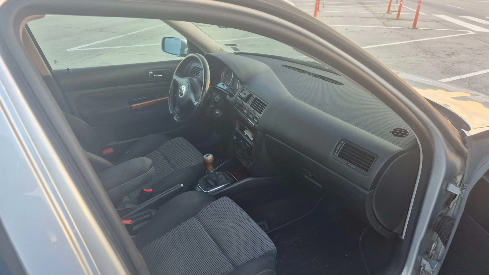 VW Bora, снимка 10 - Автомобили и джипове - 55287573