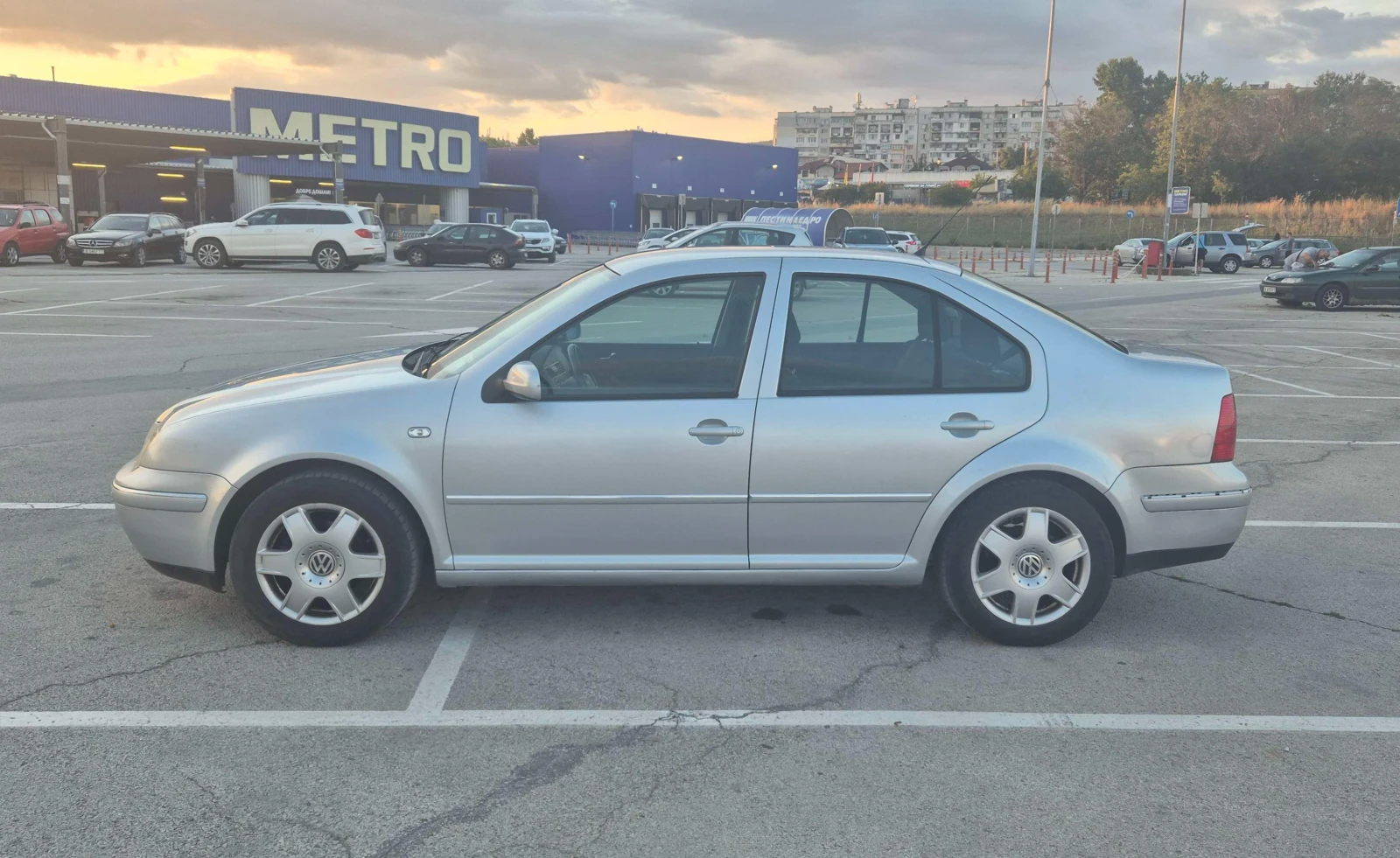 VW Bora, снимка 5 - Автомобили и джипове - 55287573
