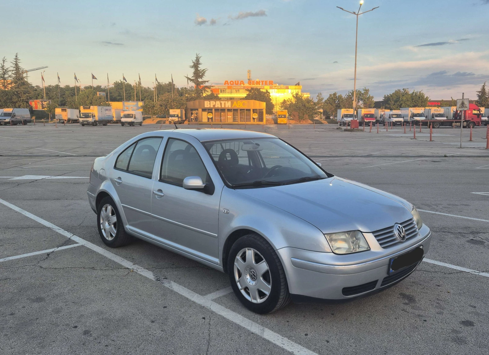 VW Bora, снимка 3 - Автомобили и джипове - 55287573