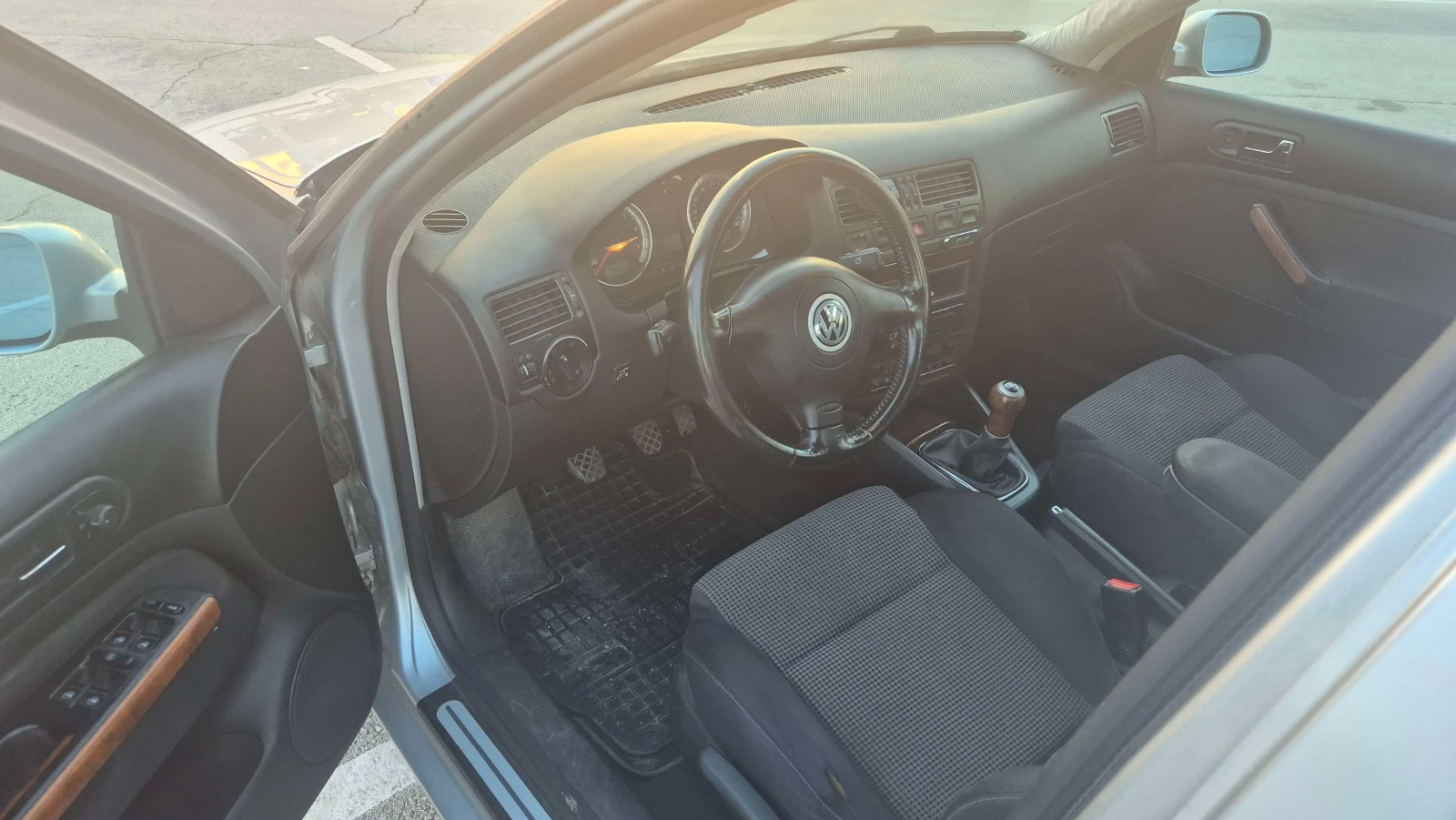 VW Bora, снимка 11 - Автомобили и джипове - 55287573
