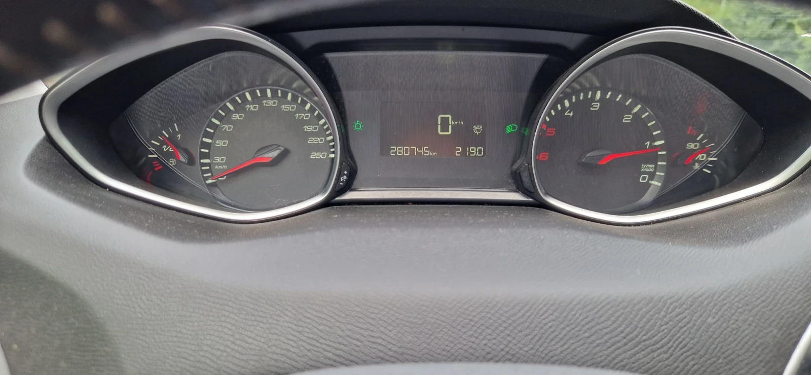 Peugeot 308 1.6HDI, снимка 7 - Автомобили и джипове - 55910047