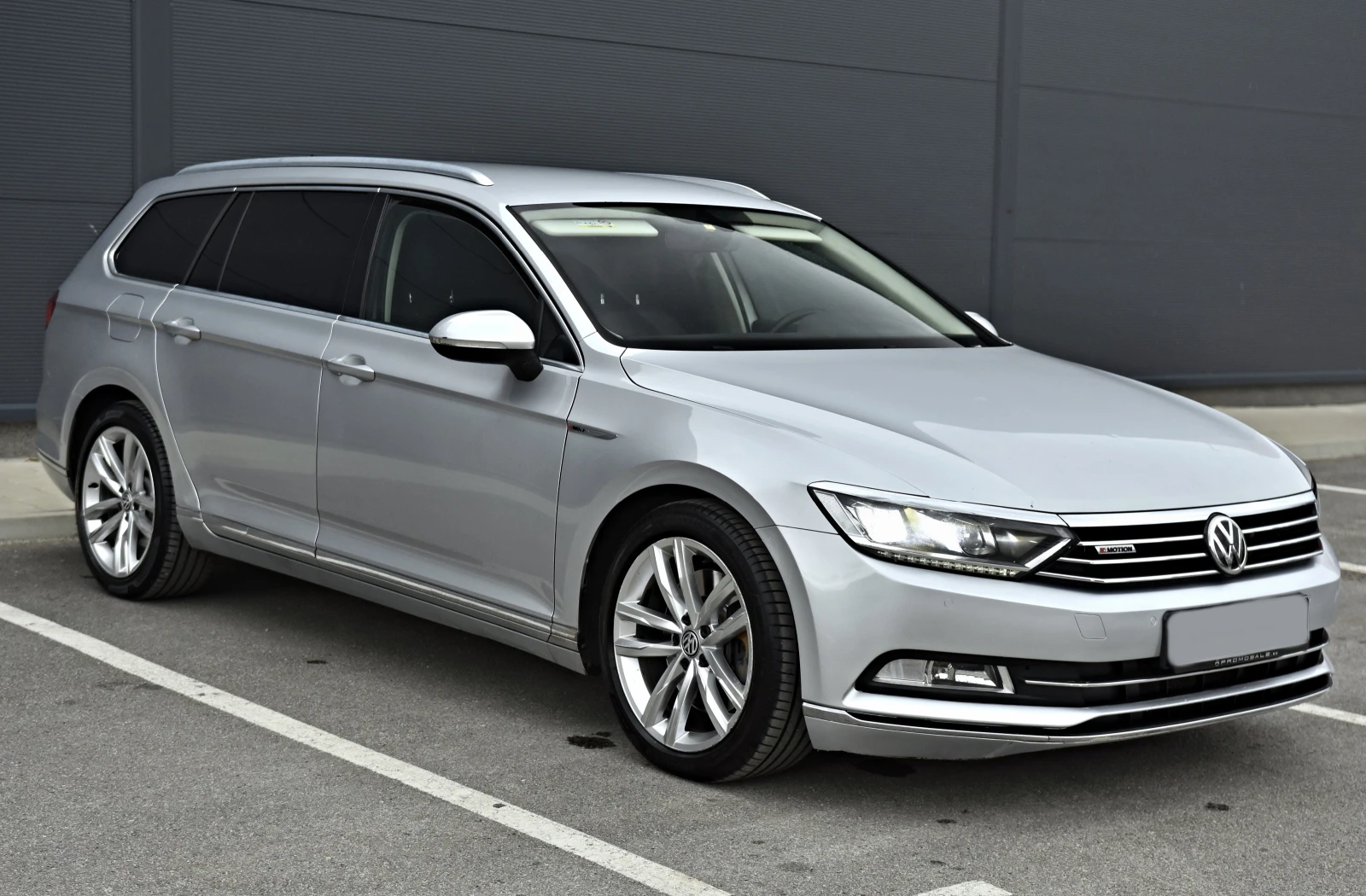 VW Passat 240hp 4 MOTION //ПОДГРЕВ/-ДИГИТАЛ/, снимка 3 - Автомобили и джипове - 56275913
