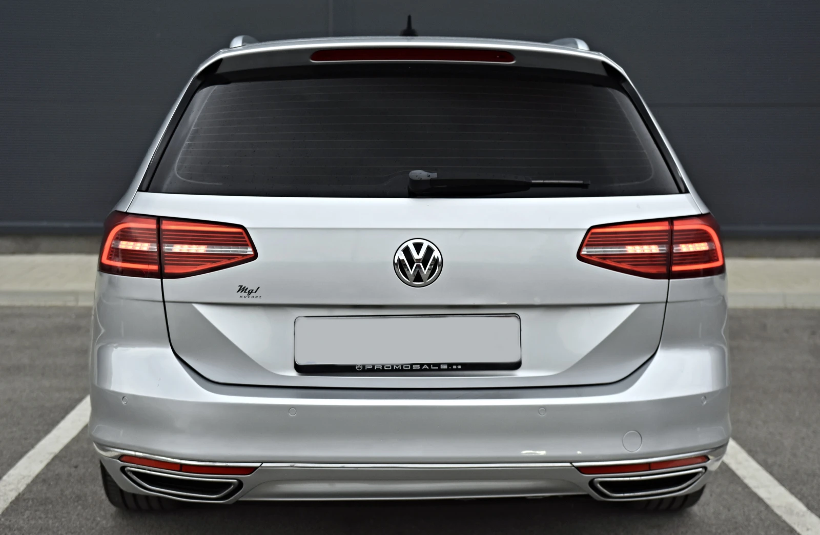 VW Passat 240hp 4 MOTION //ПОДГРЕВ/-ДИГИТАЛ/, снимка 5 - Автомобили и джипове - 56275913