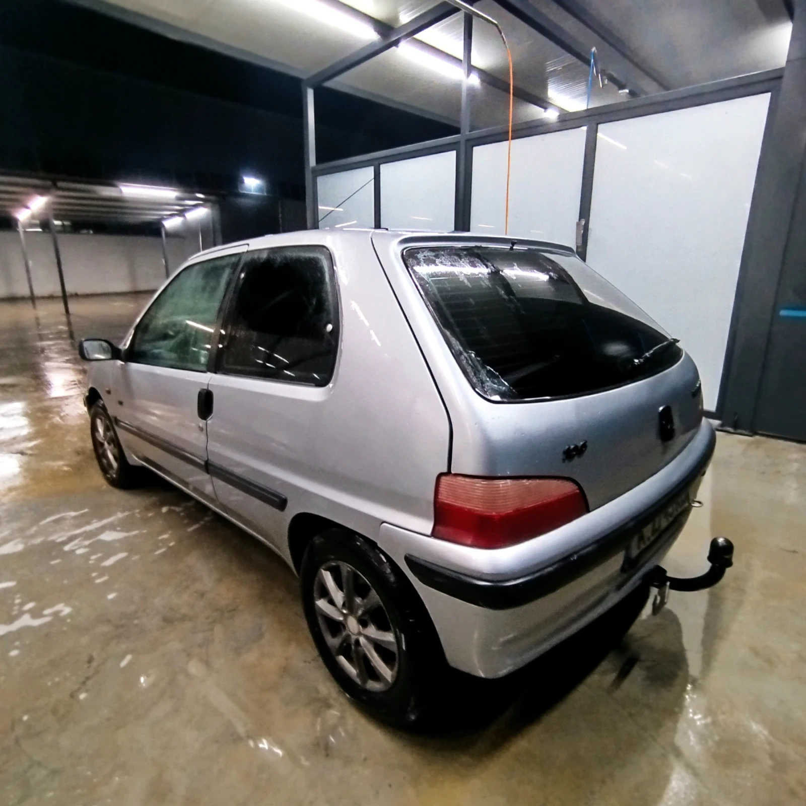 Peugeot 106