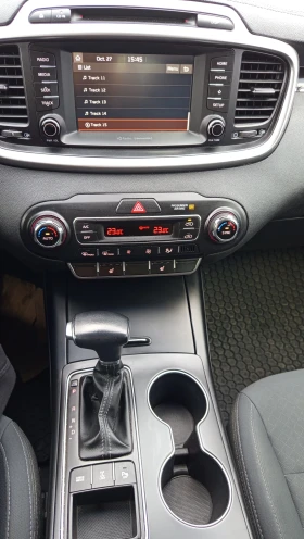Kia Sorento 2.4 4x4 7места ФЕЙС, снимка 6
