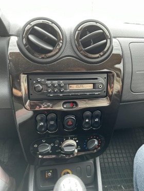 Dacia Duster 1.6i, снимка 15