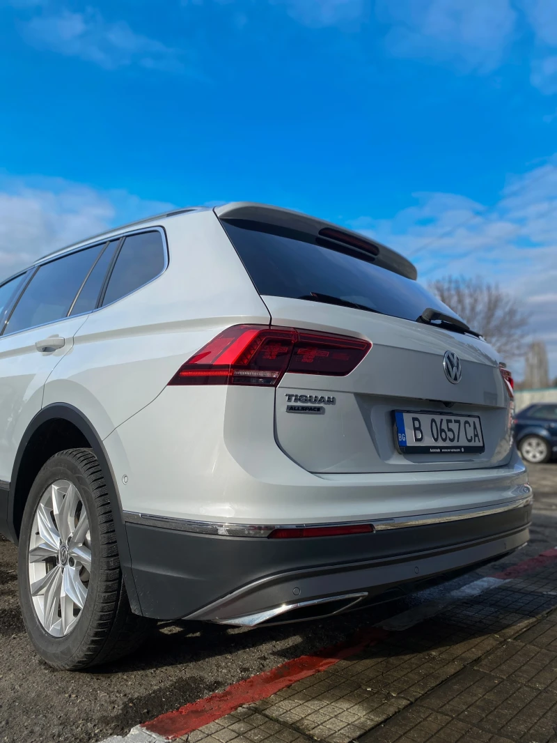 VW Tiguan 2.0 TDI 4MOTION, снимка 11 - Автомобили и джипове - 48792472