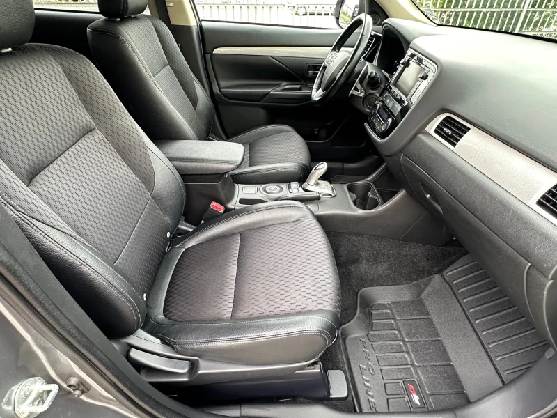 Mitsubishi Outlander PHEV, снимка 11 - Автомобили и джипове - 52845553