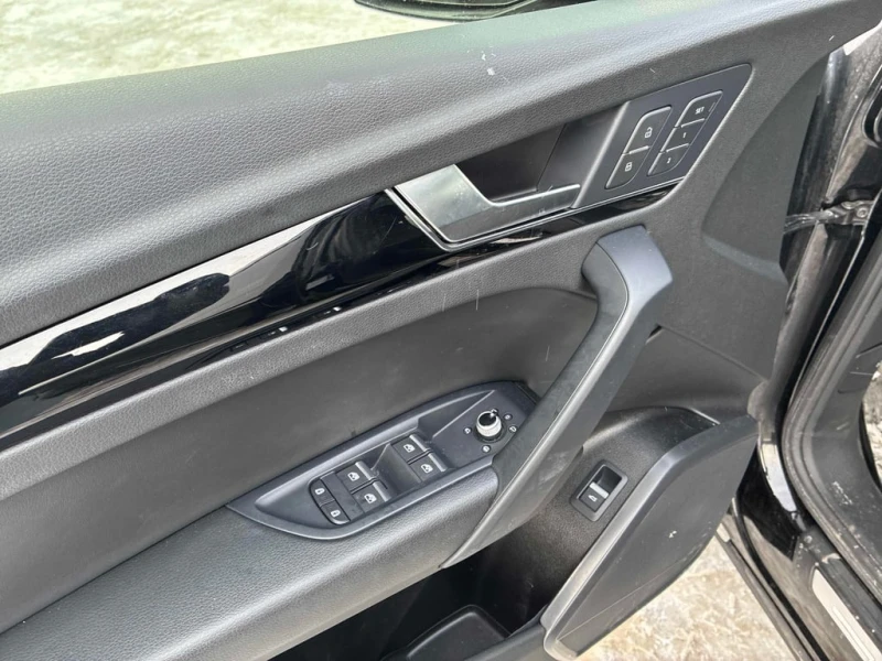 Audi Q5 * Progressiv * CARFAX * БЕЗ ПЪРВОНАЧАЛНА ВНОСКА, снимка 12 - Автомобили и джипове - 53200397