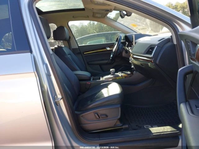 Audi Q5 2.0T Premium / Tech Premium, снимка 5 - Автомобили и джипове - 54357754