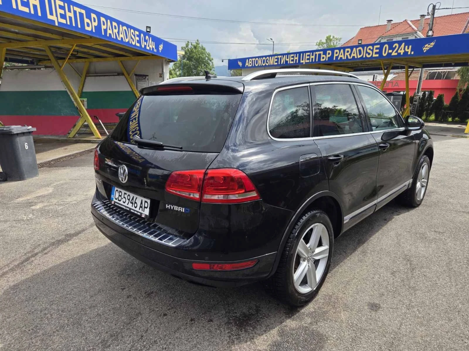 VW Touareg 3.0i V6 hibrid - изображение 5