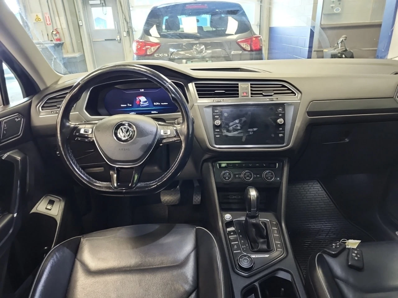 VW Tiguan * CARFAX * АВТО КРЕДИТ * ЦЕНА ДО БГ! - изображение 6