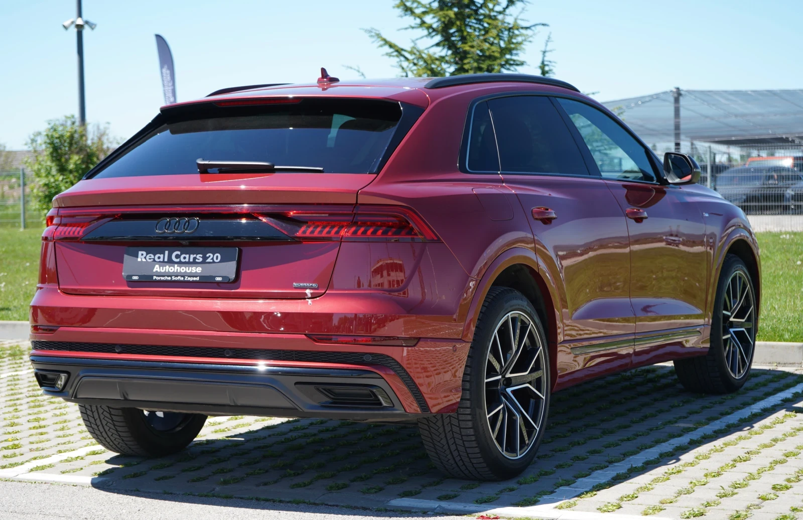 Audi Q8 50 TDI* S line* B&O* 360* Distr* Matrix* , снимка 4 - Автомобили и джипове - 54567191