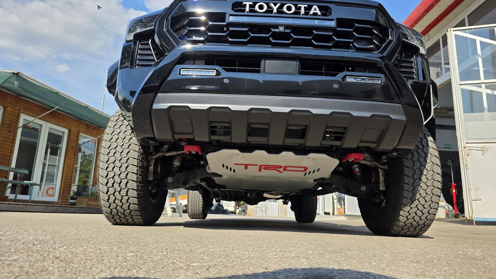 Toyota Tacoma TRD PRO i-Force  Hybrid, снимка 9 - Автомобили и джипове - 55073272