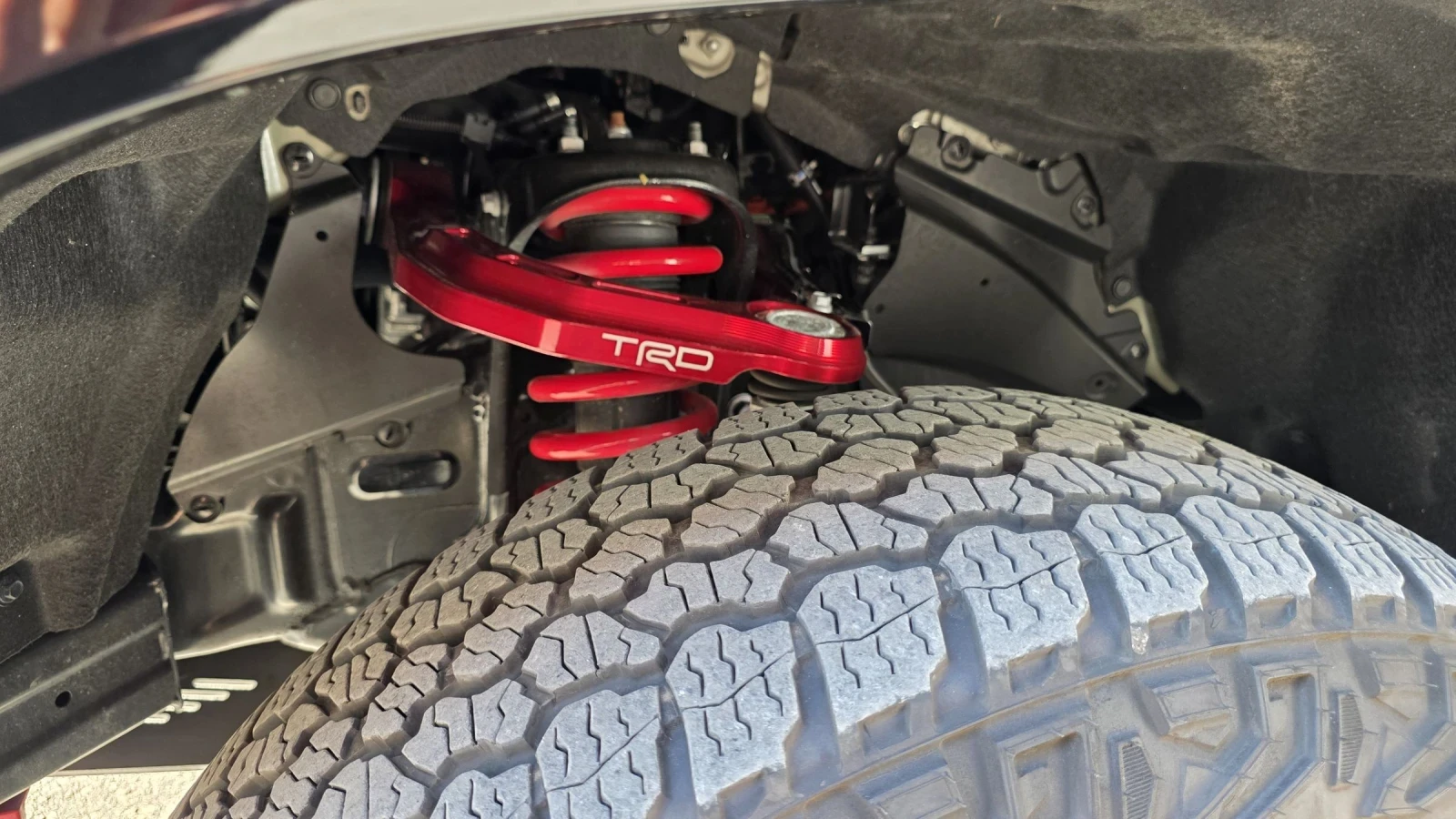 Toyota Tacoma TRD PRO i-Force  Hybrid, снимка 10 - Автомобили и джипове - 55073272