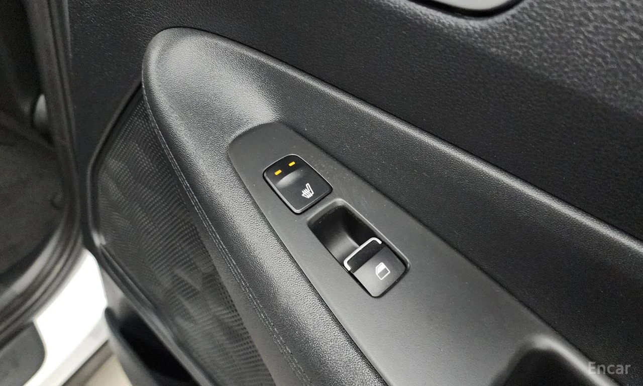 Hyundai Santa fe 2.2D Premium 4x4* DISTRONIC* ПОДГРЕВ* ОБДУХВАНЕ* , снимка 17 - Автомобили и джипове - 55254572