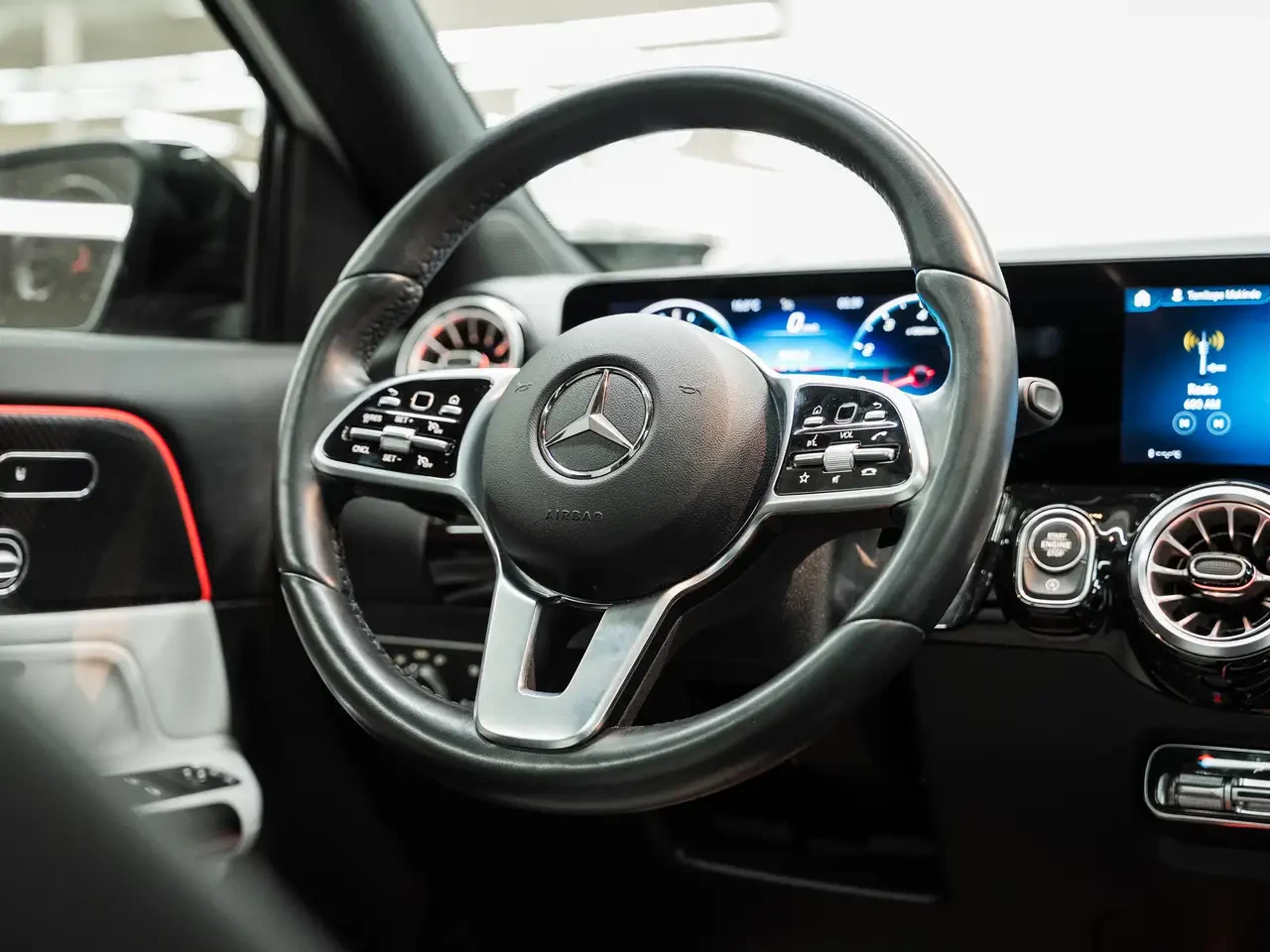 Mercedes-Benz GLA 250, снимка 12 - Автомобили и джипове - 56227357
