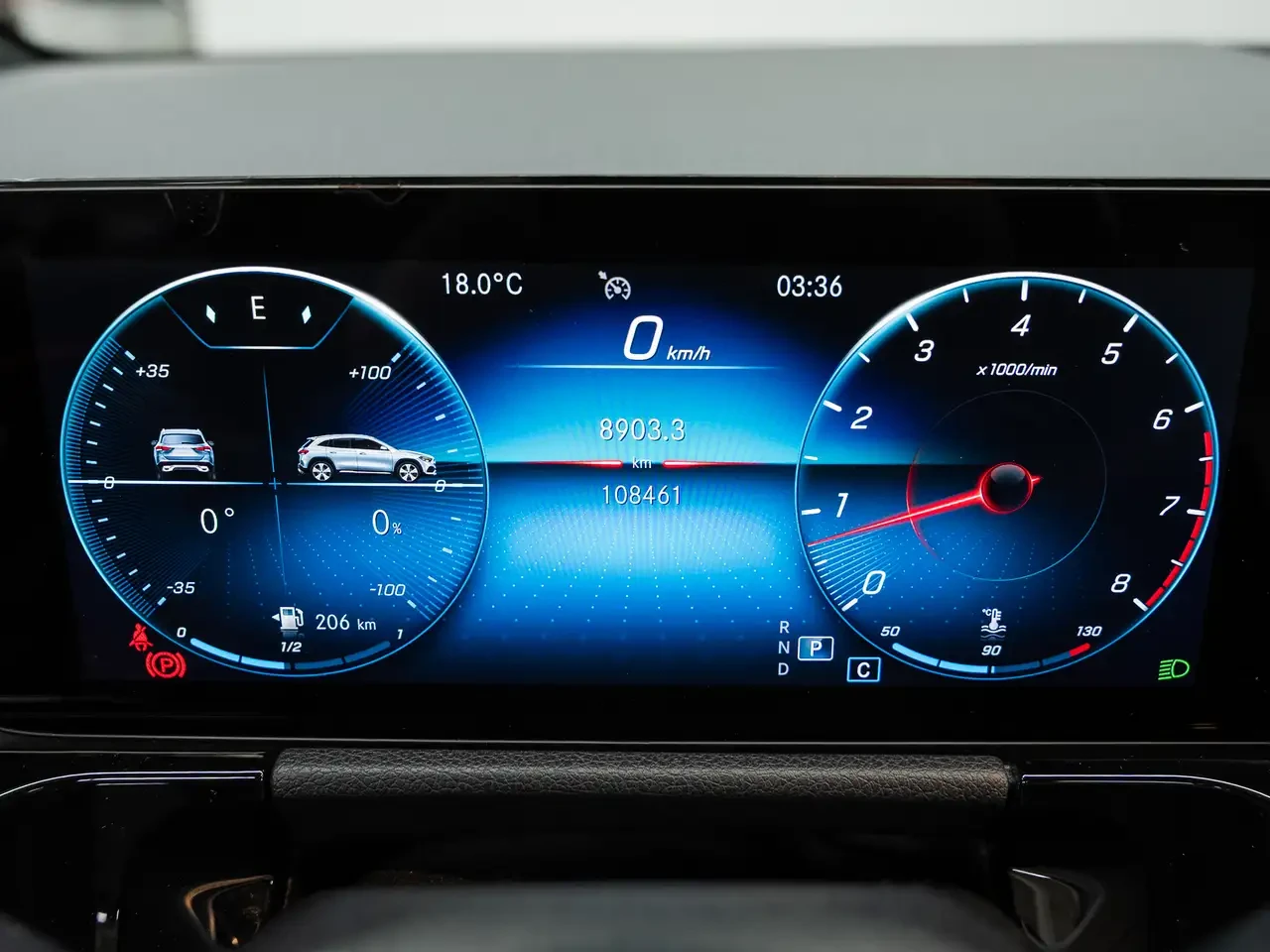 Mercedes-Benz GLA 250, снимка 13 - Автомобили и джипове - 56227357