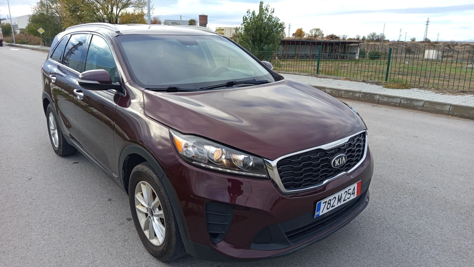 Kia Sorento 2.4 4x4 7места ФЕЙС, снимка 2 - Автомобили и джипове - 56364353