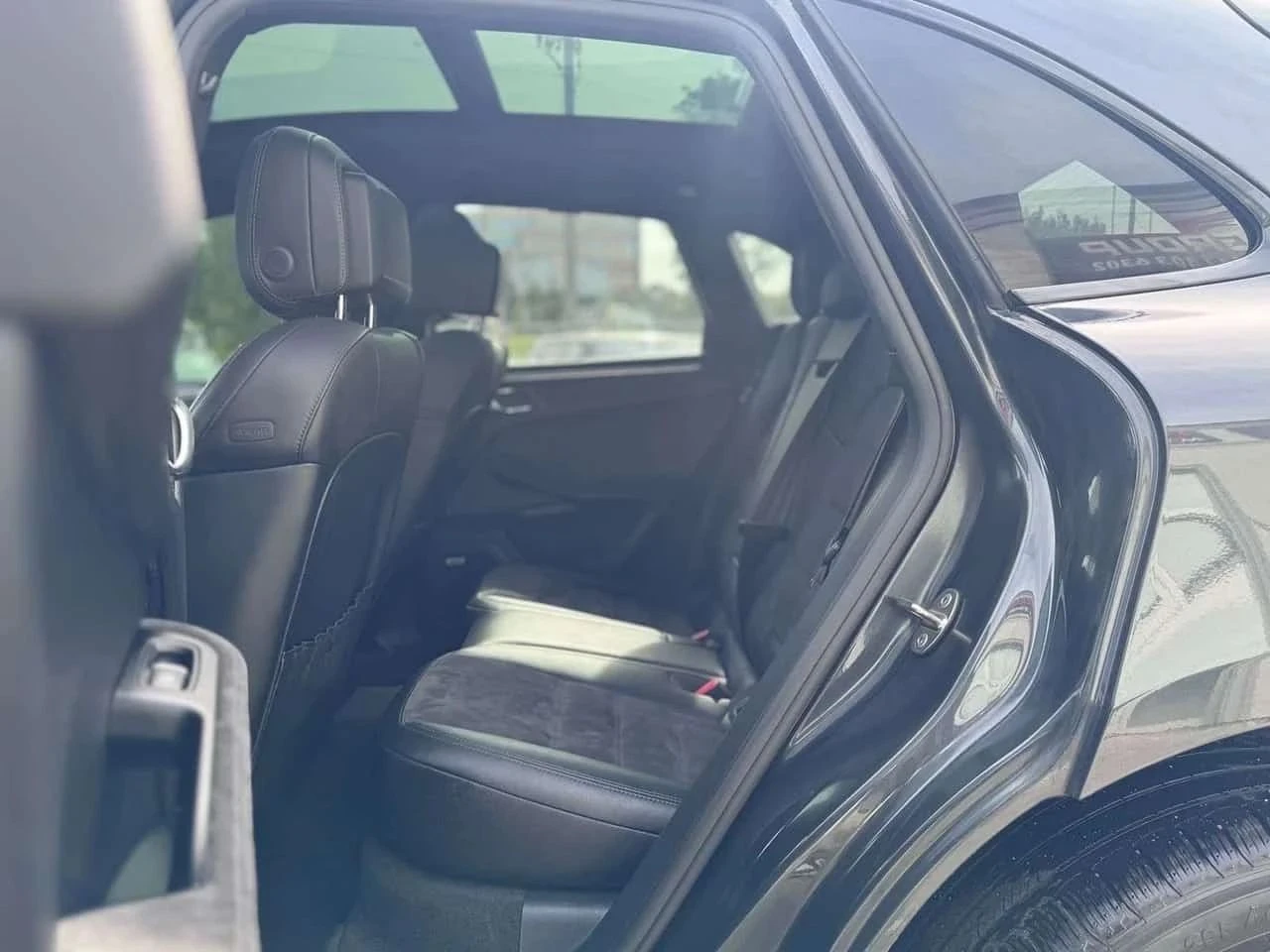 Porsche Macan, снимка 10 - Автомобили и джипове - 56688651