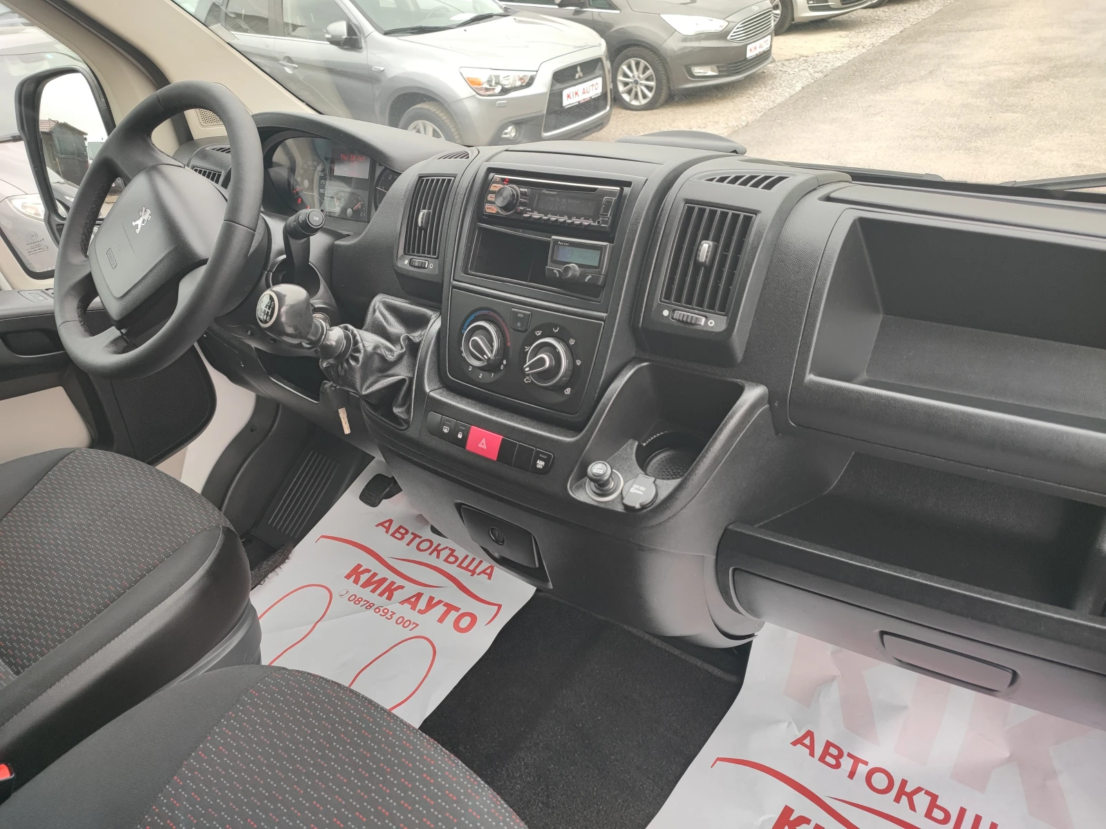 Peugeot Boxer 2.2D-110ks-6sk-ПАРКТРОНИК, снимка 11 - Бусове и автобуси - 54211921