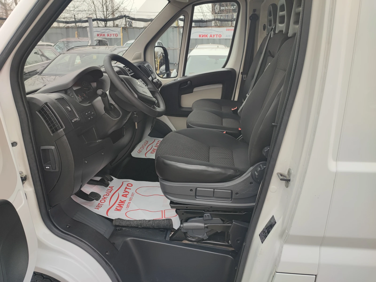 Peugeot Boxer 2.2D-110ks-6sk-ПАРКТРОНИК, снимка 9 - Бусове и автобуси - 54211921