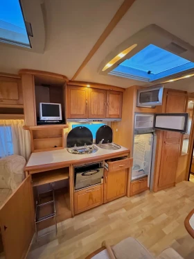 Каравана Hobby Prestige 720 / НОВ ВНОС/ СПАЛНЯ / БАНЯ И WC / РЕГ., снимка 11