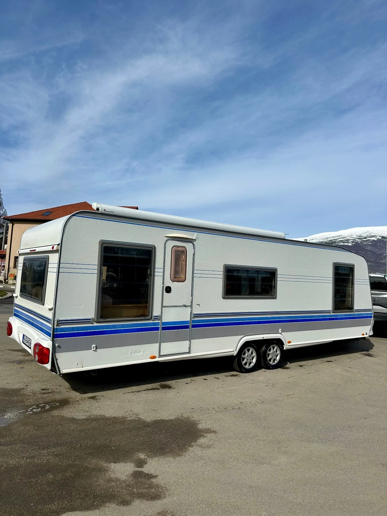 Каравана Hobby Prestige 720 / НОВ ВНОС/ СПАЛНЯ / БАНЯ И WC / РЕГ., снимка 4 - Каравани и кемпери - 53750792