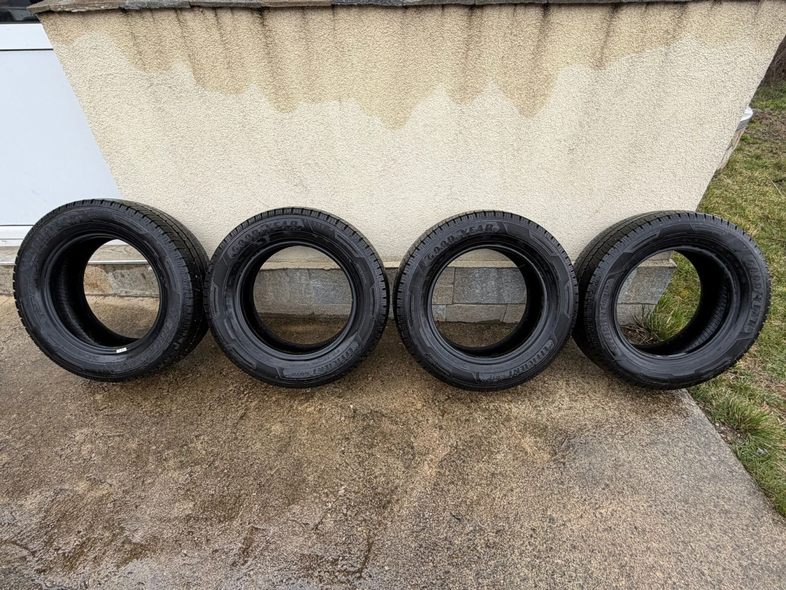 ���� 215/65R16 | Mobile.bg � ����������� 1