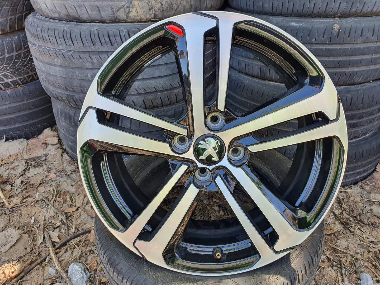 Джанти за Peugeot 2008, снимка 4 - Гуми и джанти - 54230415