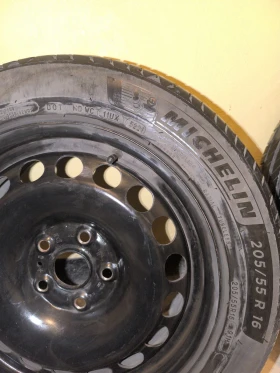 Гуми с джанти Michelin 205/55R16, снимка 2 - Гуми и джанти - 48259787