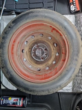 Гуми с джанти Pirelli 135/80R14, снимка 2 - Гуми и джанти - 48535737