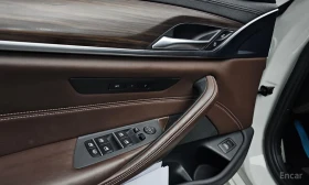 BMW 530 * M-SPORT* PLUS* XDRIVE* ПОДГРЕВ* ОБДУХВАНЕ* ШИБИД, снимка 15