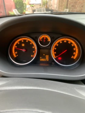 Opel Corsa 1.4i 101кс верига navi face 86570 km 5 ck, снимка 13