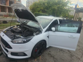 Ford Focus ST, снимка 9