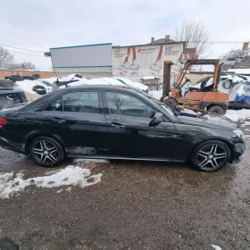 Mercedes-Benz E 220 AMG packet , снимка 4