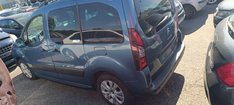 Citroen Berlingo 1.6 HDi 8V/1.6VTi , снимка 13 - Автомобили и джипове - 48320309