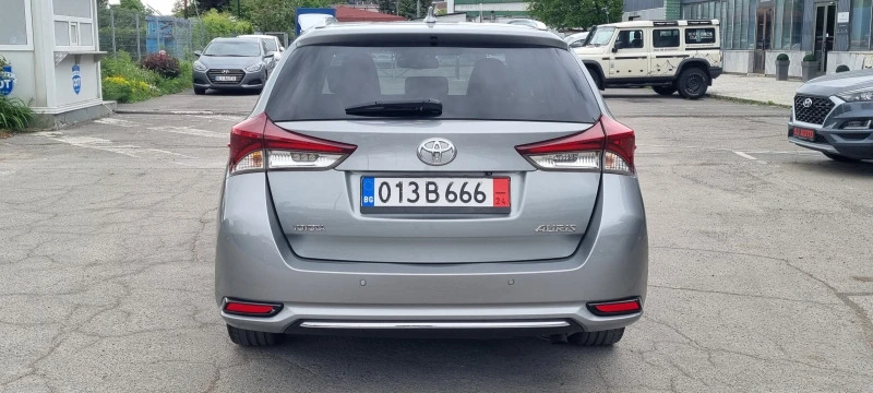 Toyota Auris 1.6 D4D 114k.c UNIKAT ITALIA EURO 6B , снимка 5 - Автомобили и джипове - 45545511