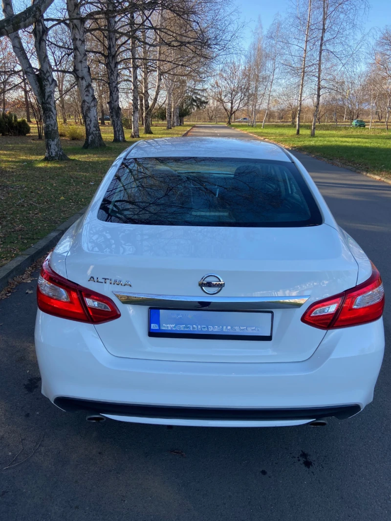 Nissan Altima, снимка 3 - Автомобили и джипове - 46981012