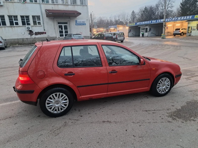 VW Golf 1.6, снимка 3 - Автомобили и джипове - 48514547