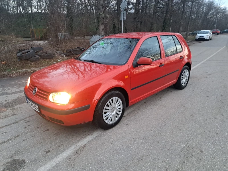 VW Golf 1.6, снимка 11 - Автомобили и джипове - 48514547